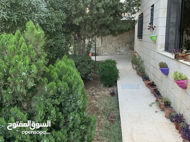 250 m2 More than 6 bedrooms Townhouse for Sale in Amman Tabarboor