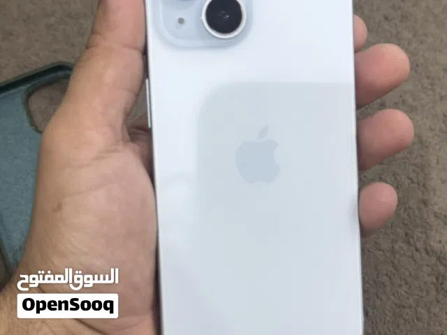أيفون 15 أزرق مستعمل بحالة ممتازة مع كرتونة وذاكرة 128 جيجابايت نضيف بدون اي خدوش