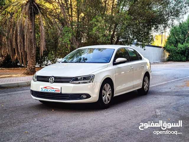 VOLKSWAGEN JETTA MODEL 2012 WELL MAINTAINED