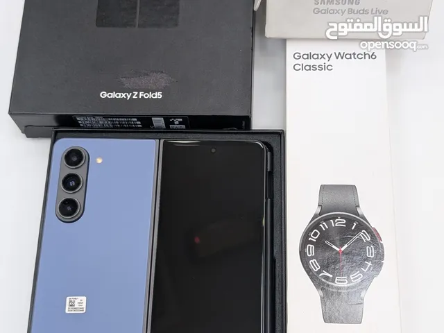 Samsung Galaxy Z Flip 5G 256 GB in Sharjah