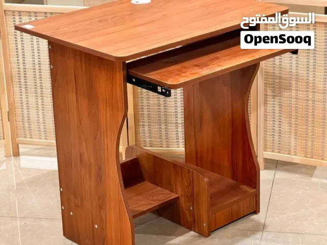 تعب من الجلسة؟ الحل مع طاولة اللابتوب! خلك مرتاح على السرير أو الكنبة  عملية  خفيفة  شكلها فخ