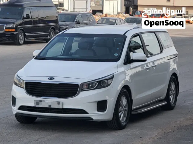 2016 كيا كرنفال Standard