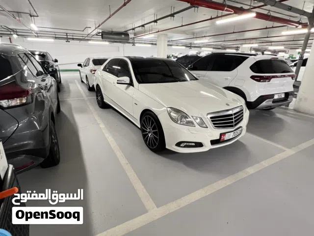 2010 مرسيدس بنز الفئة-E E 200