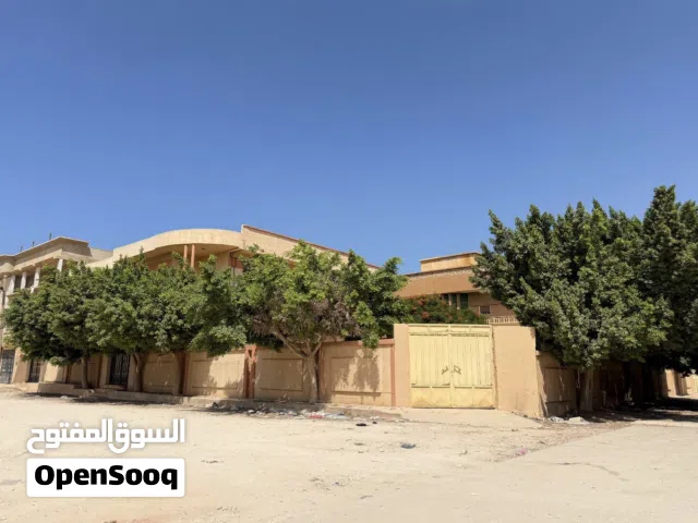 ڤيلتين في حي الدولار بالقرب من عياده الهرم والحديقة