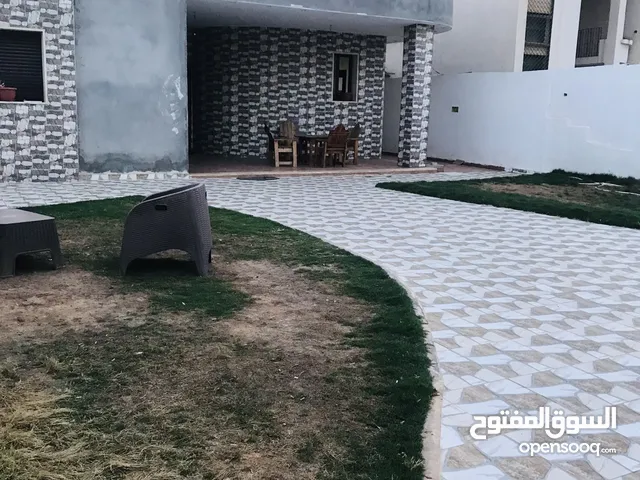 300 m2 5 Bedrooms Villa for Sale in Tripoli Tajura