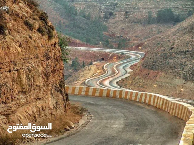 300 m2 Studio Villa for Sale in Tripoli Abu Sittah