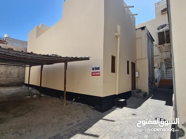 100 m2 5 Bedrooms Townhouse for Rent in Muharraq Muharraq City