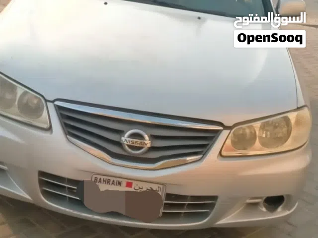2012 نيسان صني Standard