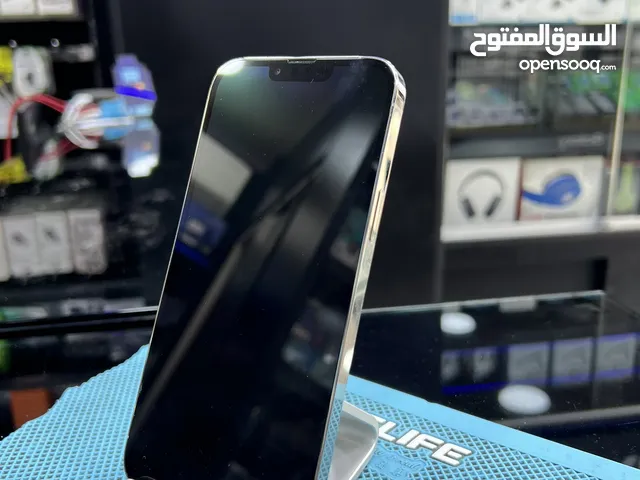 iPhone 13 Pro max full saild waterproof and perfect fit with a nice touch