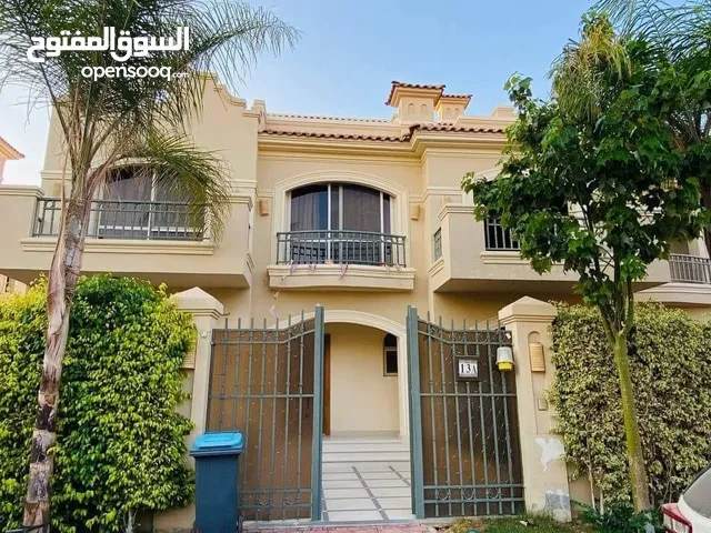 208 m2 4 Bedrooms Apartments for Sale in Cairo Fifth Settlement