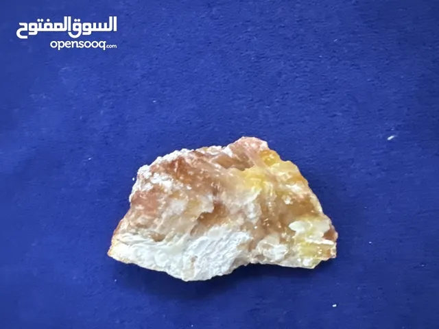 بيع حجر كريم