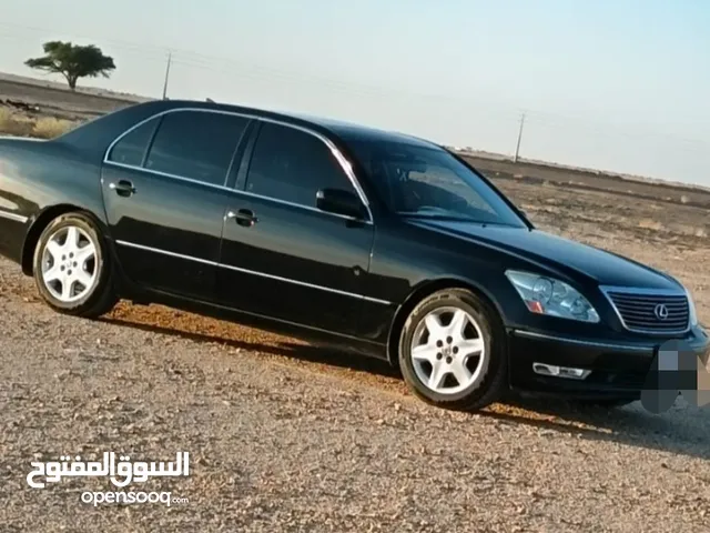 Used Lexus LS in Sharjah
