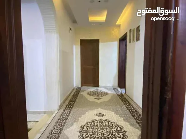 230 m2 5 Bedrooms Villa for Rent in Tripoli Souq Al-Juma'a