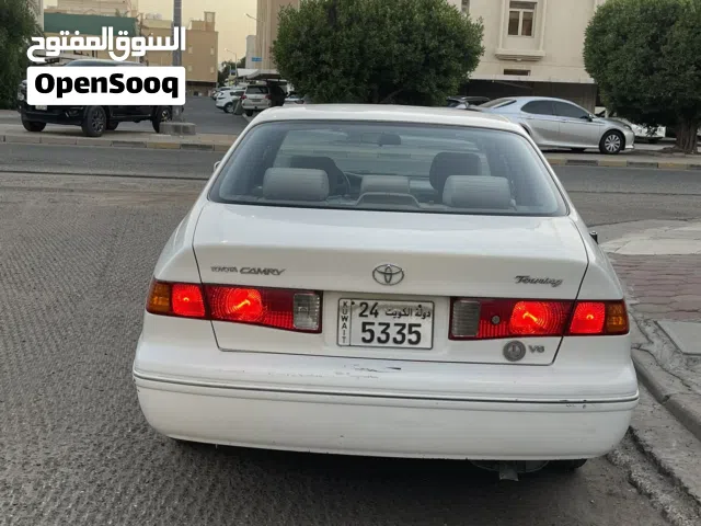 2001 تويوتا كامري GL