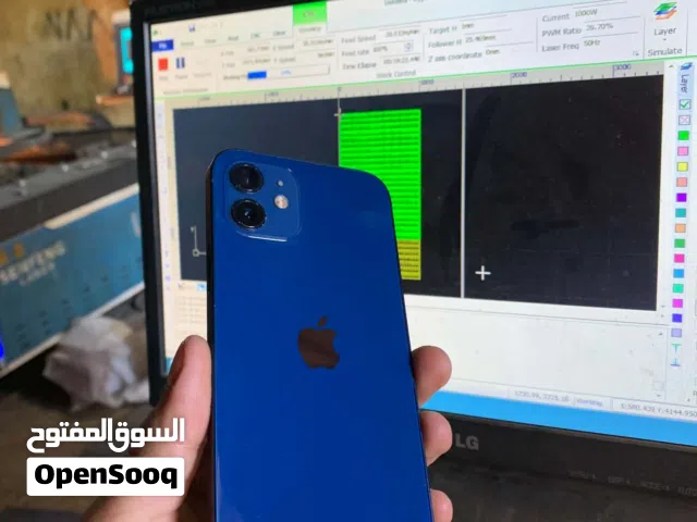 iPhoneee 12