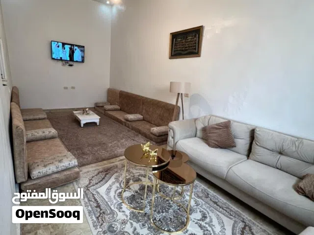 140 m2 3 Bedrooms Townhouse for Sale in Tripoli Ghut Shaal