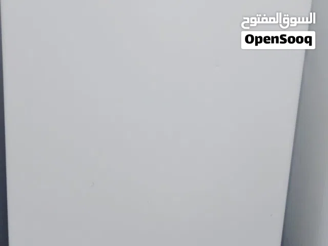 ثلاجه مكتب
