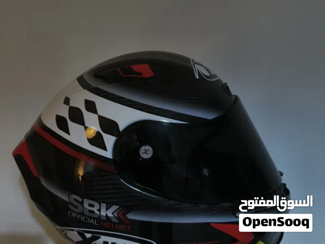خوذة دراجة نارية أصلية من شركة X-Lite الإيطالية – Ultra Carbon SBK Edition. الخوذة مصنوعة من الكربون