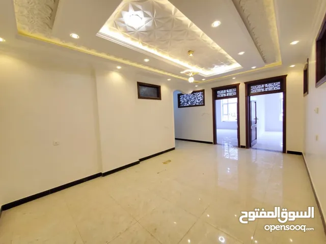 200 m2 More than 6 bedrooms Apartments for Sale in Sana'a Madbah