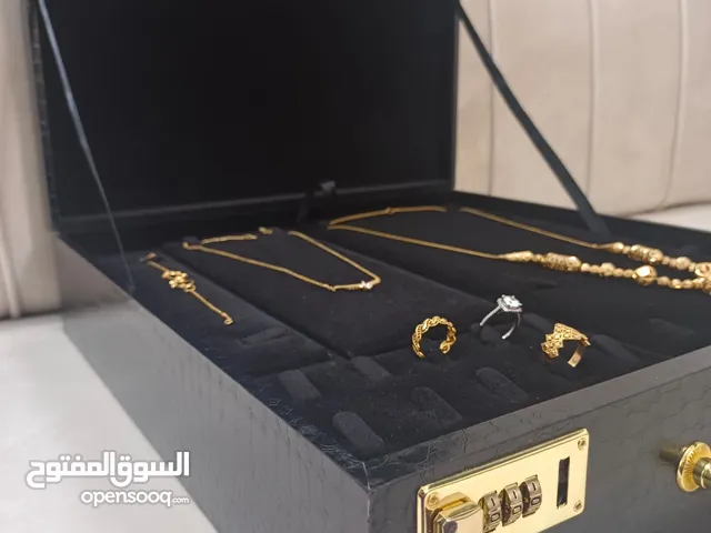 صندوق فخم لحفظ الذهب و المجوهرات