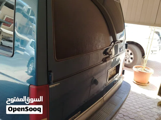 2000 شيفروليه استرو