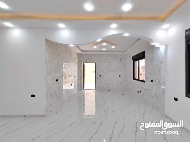180 m2 4 Bedrooms Apartments for Sale in Zarqa Al Zarqa Al Jadeedeh