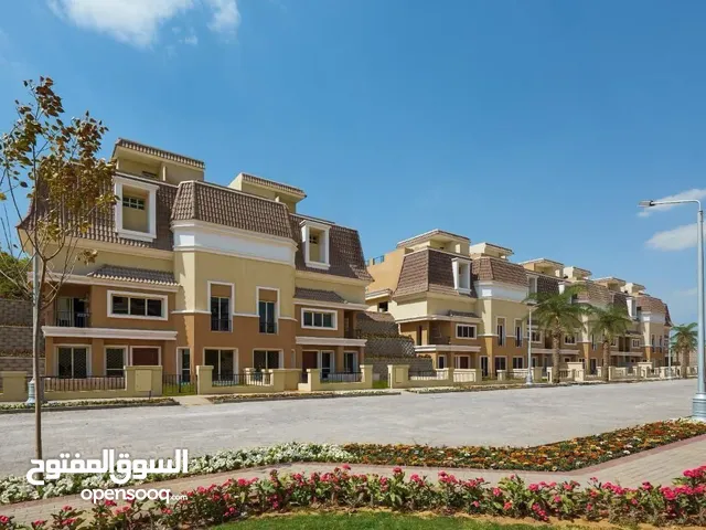 فيلا للبيع في كمبوند ساكن وعايش بدون مقدم وبالتقسيط علي 12 سنة
