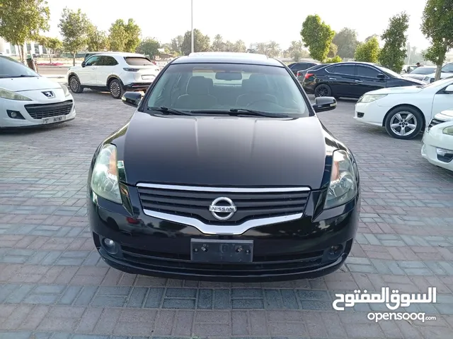 “For Sale: 2009 Nissan Altima – GCC, Full Option, Good Condition”