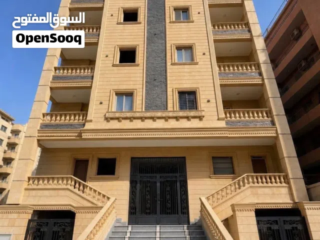 185 m2 3 Bedrooms Apartments for Sale in Giza 6th of October