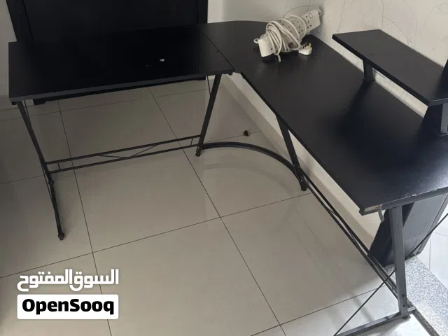 طاولة بي سي pc table