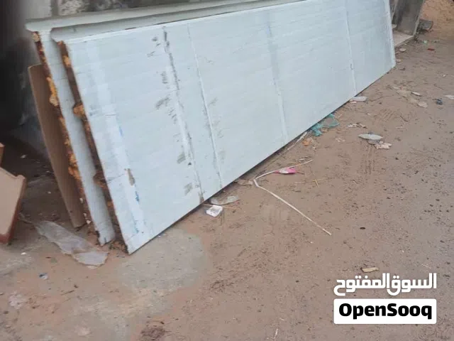 مطلوب زينقو مستعمل. نظيف سندوتش