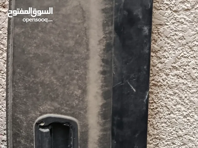 بردة سيارة نظيفة جدا.. وفلينه مع عده جيب