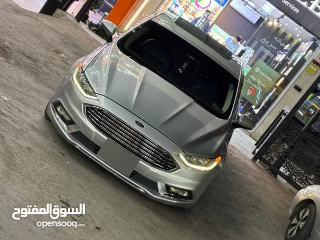فورد فيوجن 2018 بحالة الشركة فل كامل استخدام شخصي ممشى قليل جدا 121 الف مايل جمرك قبل سنتين
