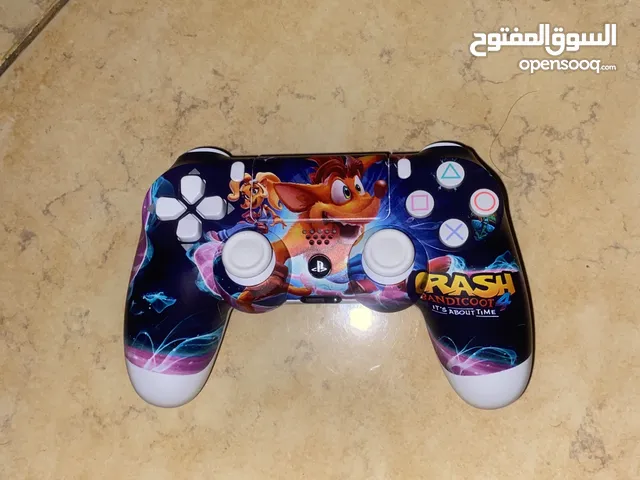 اجهزة تحكم بلاي ستيشن 4