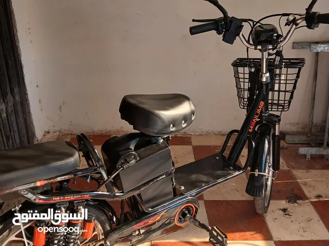 دراجه كهربائيه مشحونه من برا استعمال شهر وكاله اربد
