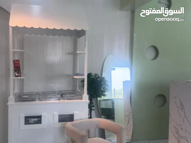 عربة شوكولاته للبيع