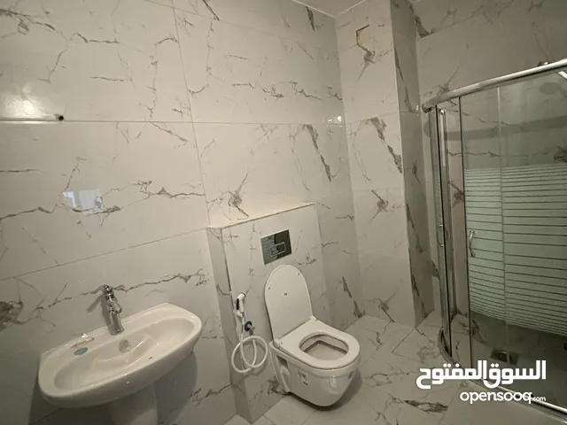 150 m2 3 Bedrooms Apartments for Sale in Ramallah and Al-Bireh Beitunia