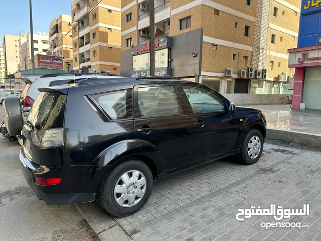 للبيع او البدل جيب اوتلاندر 2007