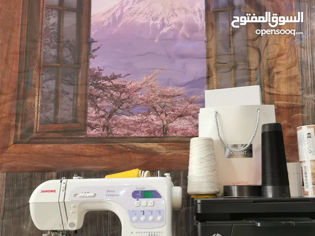 أدوات وتجهيزات محل خياطة متكاملة وشبه جديدة