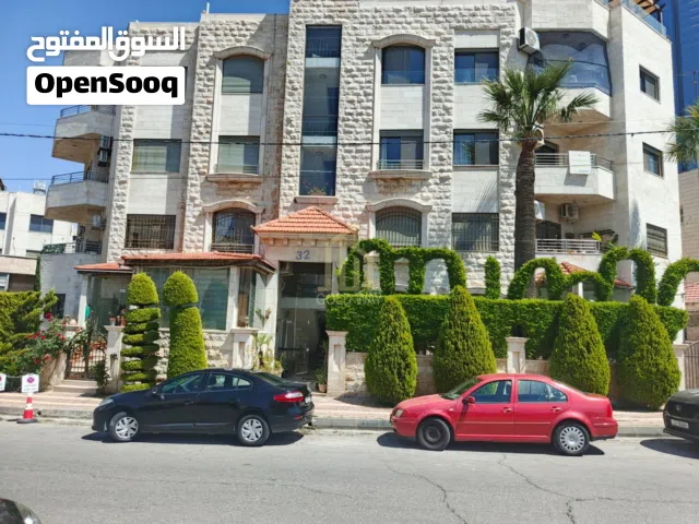 شقة مميزه للبيع طابق ثاني 170م مفروشة في أرقى مناطق ام اذينة /ref 1370
