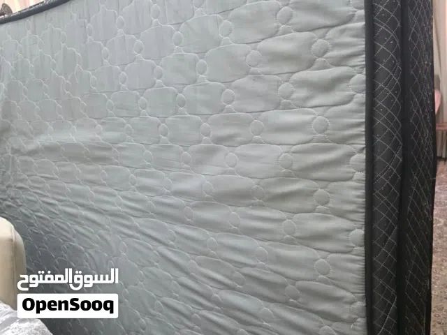فرشه زنبركيه 200*170 ارتفاع 30سم للبيع