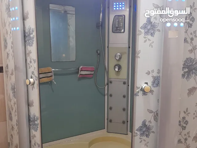 شاور بوكس