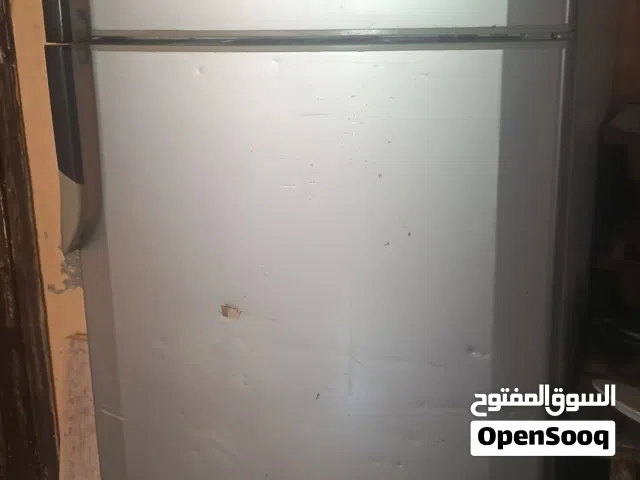 ثلاجه بسعر مغري 80 دينار عمان