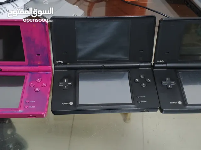 3 units of Nintendo Dsi
