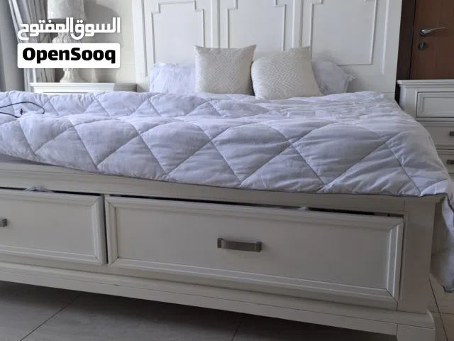 غرفة نوم لون بيج