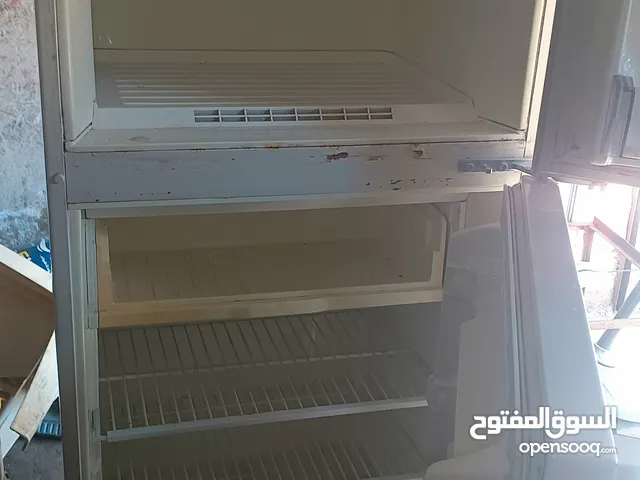 ثلاجه عدد 2 للبيع بسعر مغري الوحده 80 نوع سامسونج