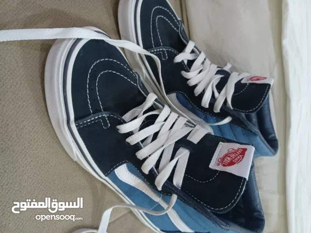 حذاء رياضي vanc