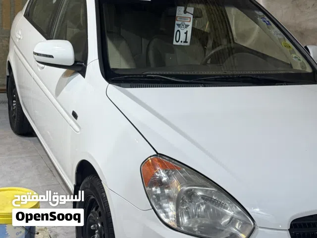 2011 هيونداي اكسنت