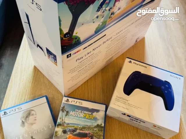 play station 5 console Astro BOT bundle (model   من كندا منذ شهرين group+slim)