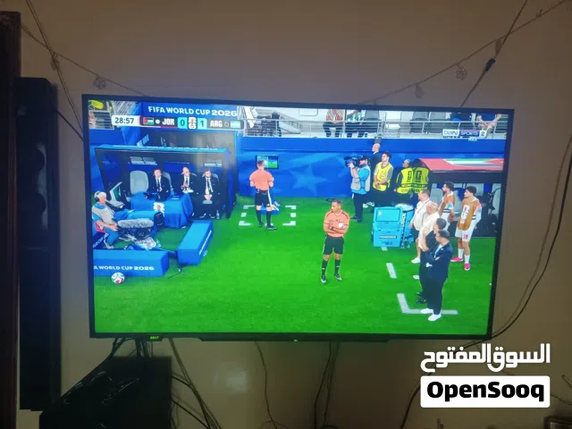 شاشه 55 بوصه للبيع نضيفه جدآ مع الكرتون